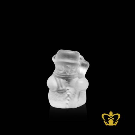 Artistry-Crystal-Replica-of-Decorative-Christmas-Figurines-with-Intricate-Detailing