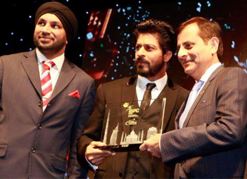 IBPC honors eminent personalities from India with Business Excellence Award made by Crystal Gallery