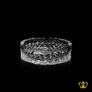 Manufactured-artistic-crystal-ashtray-with-intricate-cuts