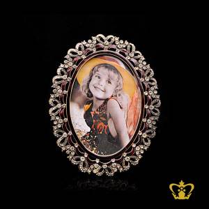 Decorative-photo-frame-oval-shape-embellished-with-crystal-diamond