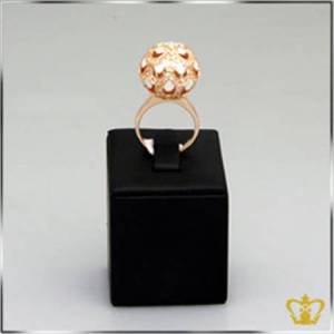 Golden-color-sphere-ring-embellished-with-sparkling-crystal-diamond-exquisite-jewelry-gift-for-her