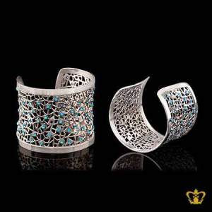 Napkin-holder-embellished-with-blue-crystal-diamond