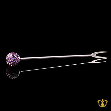 Fruit-fork-embellished-with-colorful-crystal-diamond