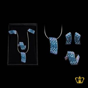 Elegant-gorgeous-set-of-jewelry-curve-pendant-earring-and-ring-embellished-with-blue-crystal-diamond