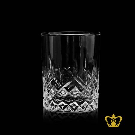 Traditional-handcrafted-designs-Stuart-cuts-on-whisky-glass