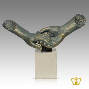 ANG-SHAKE-HAND-REPLICA-GREEN-15IN-HAND-IN-MINE-