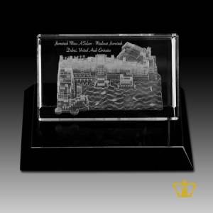 Dubai-UAE-tourist-souvenir-Madinat-Jumeirah-famous-land-mark-3D-Laser-engraved-tilted-crystal-cube-with-black-base-traveler-s-gift-