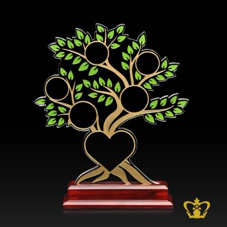 Crystal-cutout-of-a-tree-stands-on-a-wooden-base-customized-text-engraving-logo