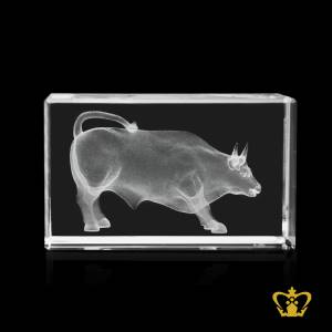 Crystal-rectangular-cube-3D-laser-engraved-bull