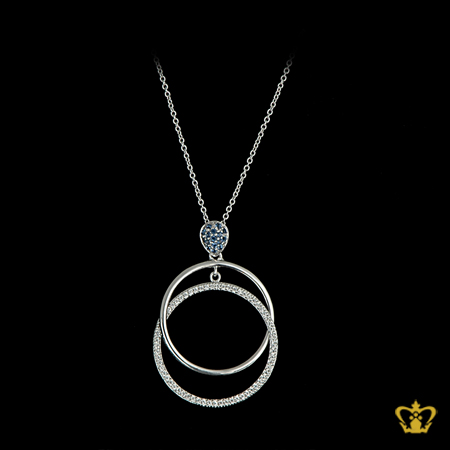 Round-silver-pendant-inlaid-with-blue-crystal-diamonds-lovely-gift-for-her