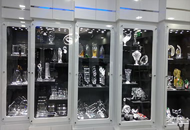 Crystal Gallery Retail Outlet at Marina Mall Reopened 
