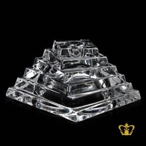 Graceful-stylish-maze-pyramid-shaped-candle-holder