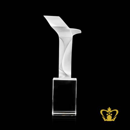 Personalized-classic-art-eagle-trophy-with-clear-base