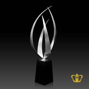 Manufactured-Trophy-with-Black-Crystal-Base