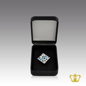 Exquisite-brooch-inlaid-with-blue-and-white-crystal-stone-lovely-gift-for-her