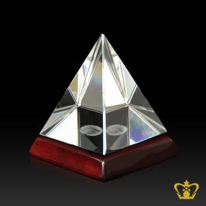 Personalized-crystal-rotating-pyramid-with-wooden-base-for-desktop-customized-name-designation-logo-engraving