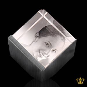 Personalized-crystal-cube-with-silver-frame-for-desktop-customized-with-your-name-designation-logo