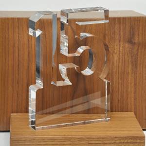 Number-fifteen-crystal-cutout-fifteen-years-appreciation-service-award-trophy-with-clear-base-customized-logo-text