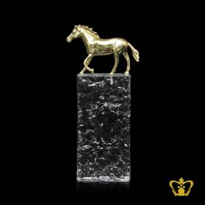HHC-METAL-HORSE-ON-CRYSTAL-BASE-11IN-GOLDEN