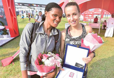 Crystal Gallery Trophies Presented to Winners of the Dubai Women’s Run 2016