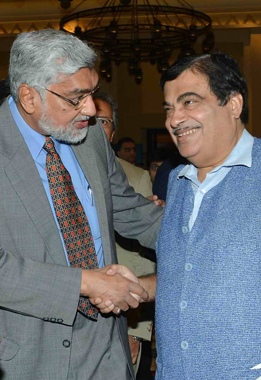 CEO Mr. Akbar Meets Shri Nitin Gadkari at UIEF 2016