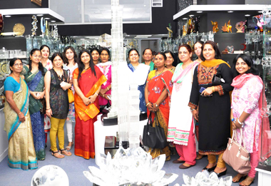 The Consulate General of India, Dubai Ladies Club Visits Crystal Gallery