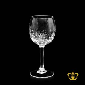 Crystal-wine-glass-with-handcrafted-star-cuts