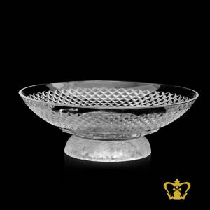 Elegant-modish-handcrafted-crystal-center-plate-exclusive-design-adorned-with-intense-diamond-pattern-alluring-decorative-gift