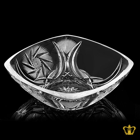 Square-crystal-fruit-bowl-ornamented-with-handcrafted-intense-twirling-star-arched-leaf-pattern-