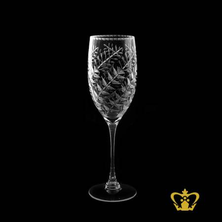 Manufactured-Artistic-Crystal-Champagne-Glass-with-Intricate-Cuts