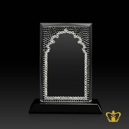 Color-diamonds-decorated-crystal-plaque-with-Black-base