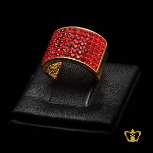 Shimmering-red-crystal-diamonds-inlaid-golden-ring-elegant-gift-for-her