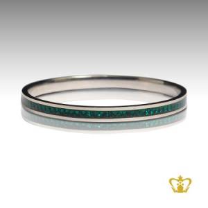 Silver-bangle-inlaid-with-green-crystal-diamond