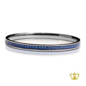 Silver-bangle-inlaid-with-blue-crystal-diamond