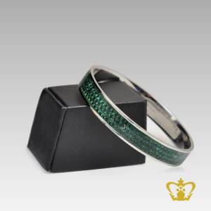 Silver-bangle-inlaid-with-green-crystal-diamond