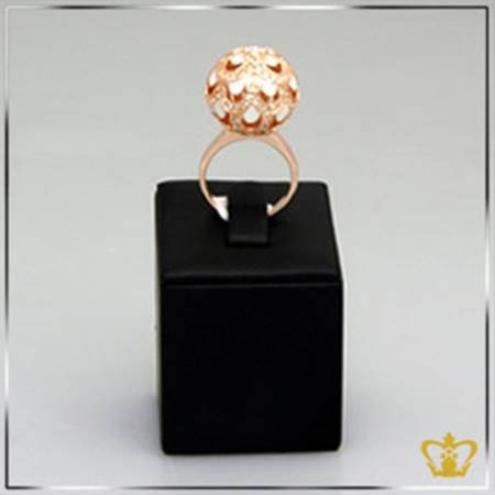Golden-color-sphere-ring-embellished-with-sparkling-crystal-diamond-exquisite-jewelry-gift-for-her