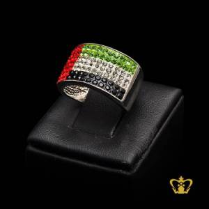 Exclusive-gift-for-national-day-occasion-UAE-flag-ring-inlaid-with-crystal-diamond