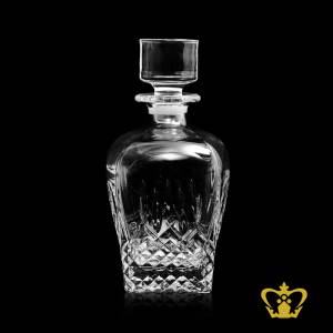 Vintage-Motif-Crystal-Whiskey-Decanter-Square-Sculpted-With-Intense-Timeless-Pattern-Diamond-Cuts