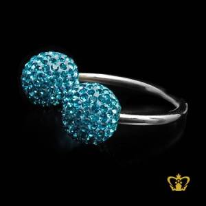 Key-holder-embellished-with-blue-crystal-diamond