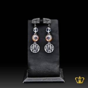 Silver-round-dangling-earring-inlaid-with-exquisite-crystal-diamond-and-pearl
