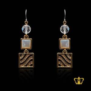 Golden-square-dangling-earring-inlaid-with-exquisite-crystal-diamond-and-pearl