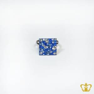 Blue-alluring-square-ring-inlaid-with-blue-and-clear-crystal-diamonds-elegant-gift-for-her