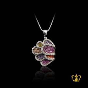 Flower-pendant-embellish-with-sparkling-assorted-crystal-stone-exquisite-jewelry-gift-for-her