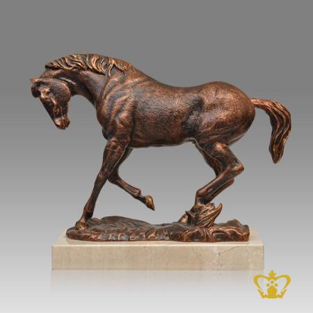 Personalized-Metal-Brown-Horse-Replica-With-Wooden-Base-Customized-Logo-Text
