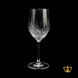 Perfectly-shaped-crystal-wine-glass-crafted-with-diamond-leaf-cuts-for-elegant-stylish-look