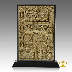 Holy-Kaaba-door-engraved-on-black-crystal-plaque-allured-with-golden-Arabic-word-calligraphy-Islamic-religious-occasion-s-gift-Eid-Ramadan-souvenir