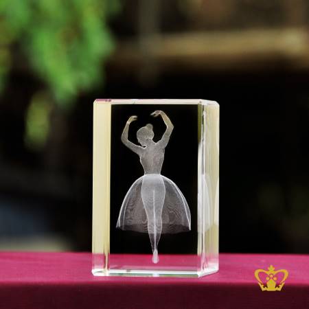 Elegant-Ballet-Dancer-3D-Laser-engraved-crystal-cube-lovely-gift-for-dancing-occasion-s-competition