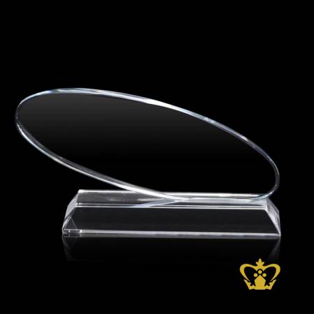Handcrafted-Crystal-Oval-Cutout-Trophy-Stands-On-Clear-Crystal-Base-Customize-Text-Engraving