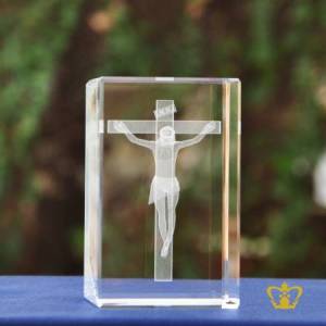 3D-Crystal-cube-crucifix-engraved-baptism-Christmas-Easter-gifts-