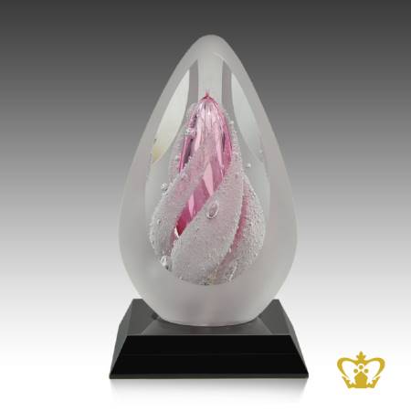 Frosted-alluring-crystal-paperweight-with-black-base-adorned-with-pink-hues-and-sparkling-bubble-elegant-decorative-potpourri-souvenir-gift